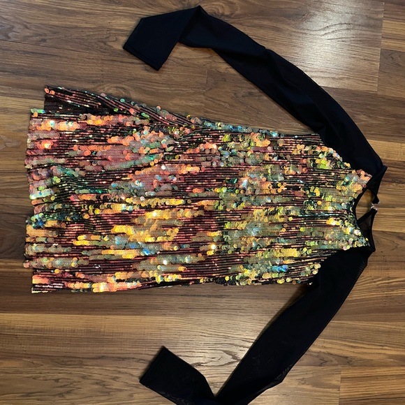 Weissman Dresses & Skirts - WEISSMAN Dance Costume shift dress Long sleeve black gold sequin Cool SA